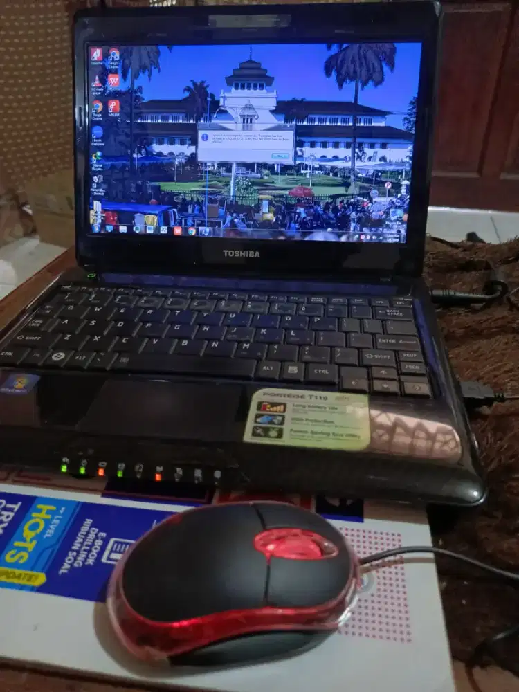 Notebook Toshiba T110 Ada Minus