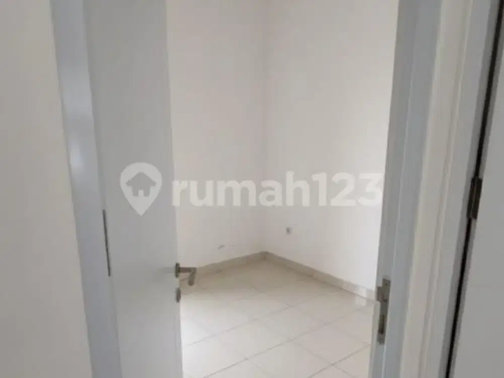 Rumah Siap Huni di Serpong Lagoon