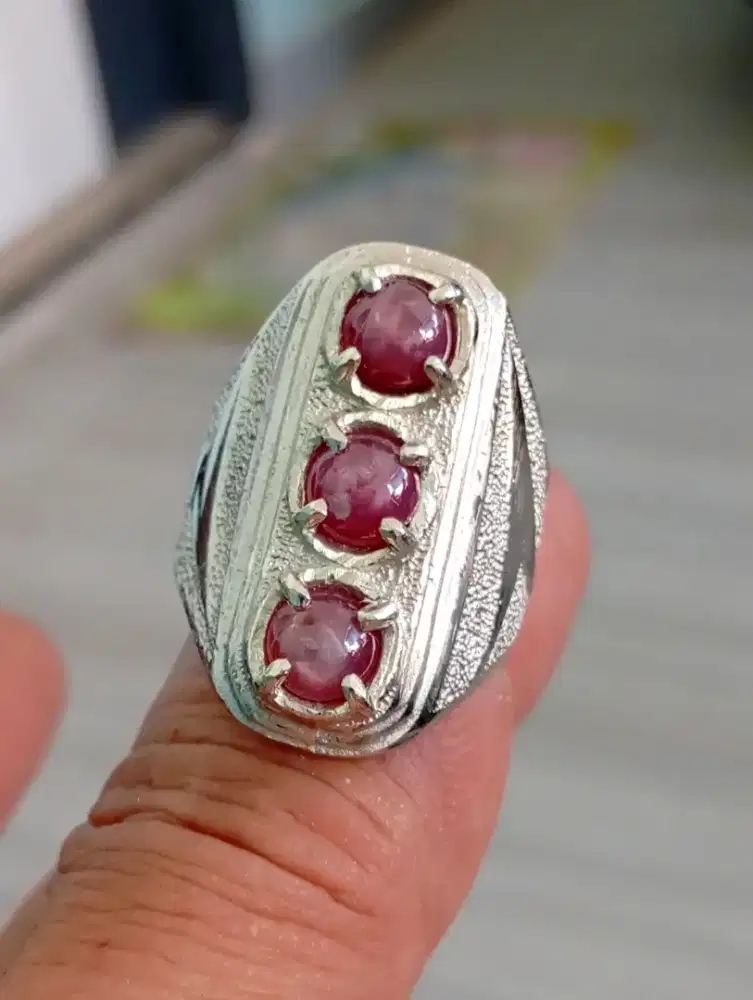 Ruby Star Ring size 10
