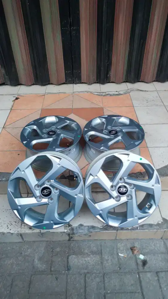 Original Velg Hyundai Stargazer Cartenz by PAKO