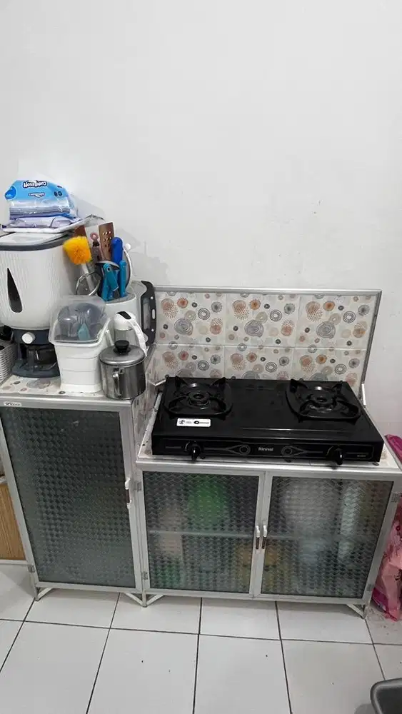meja kompor dan rak piring