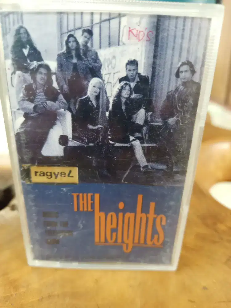 Kaset Pita The Heights