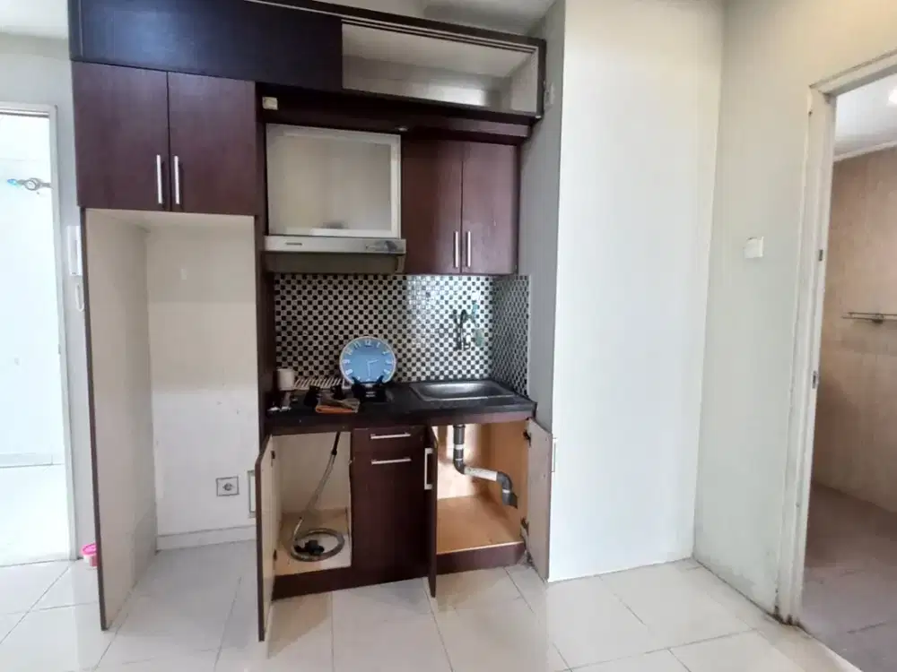 Disewa Apartemen Grand emerald Luas 42m2 type 2kamar Semi furnish