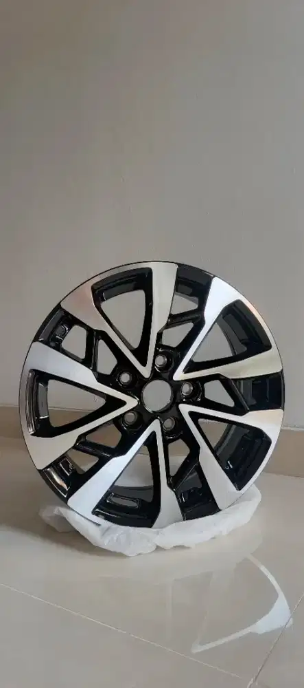 Velg Suzuki XL7 Original New Model. Toyota, Daihatsu, Honda,Mitsubishi
