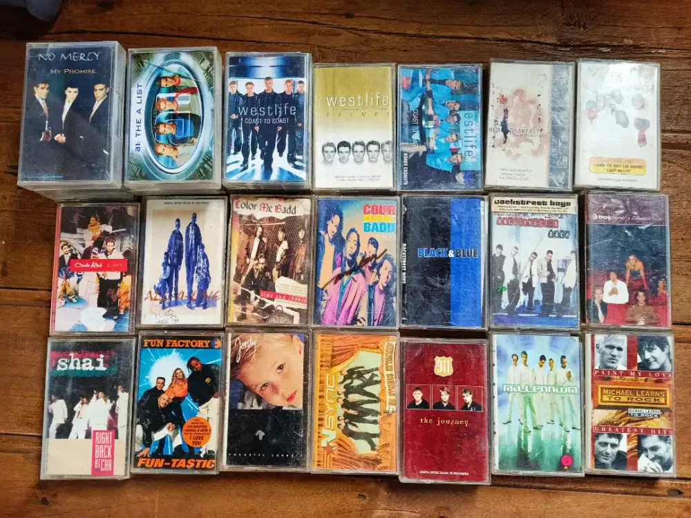 Kaset Pita Boy Band