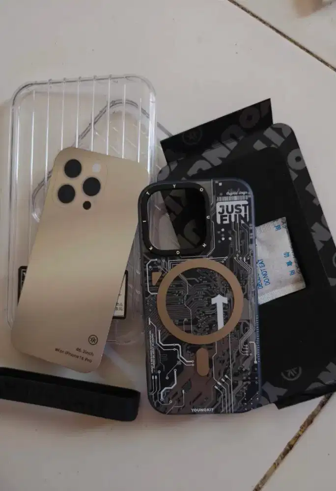 Hard Case Youngkit For iPhone 16 Pro