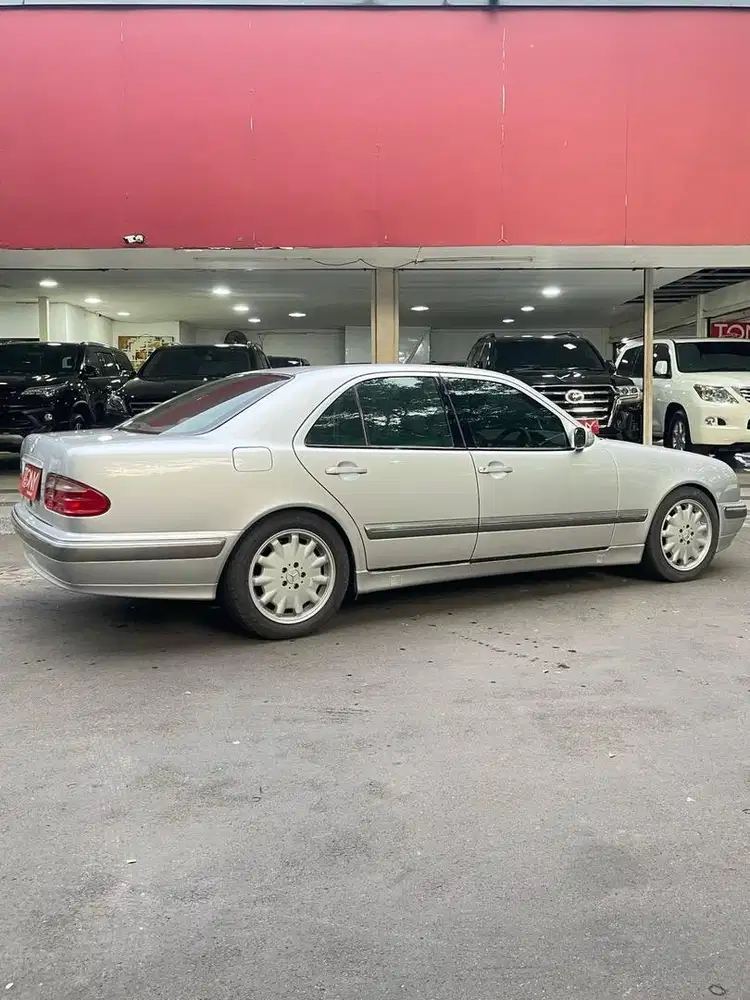 Mercedes Benz E260 W210 2001 Silver
