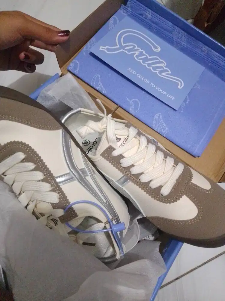 sepatu fashion corola