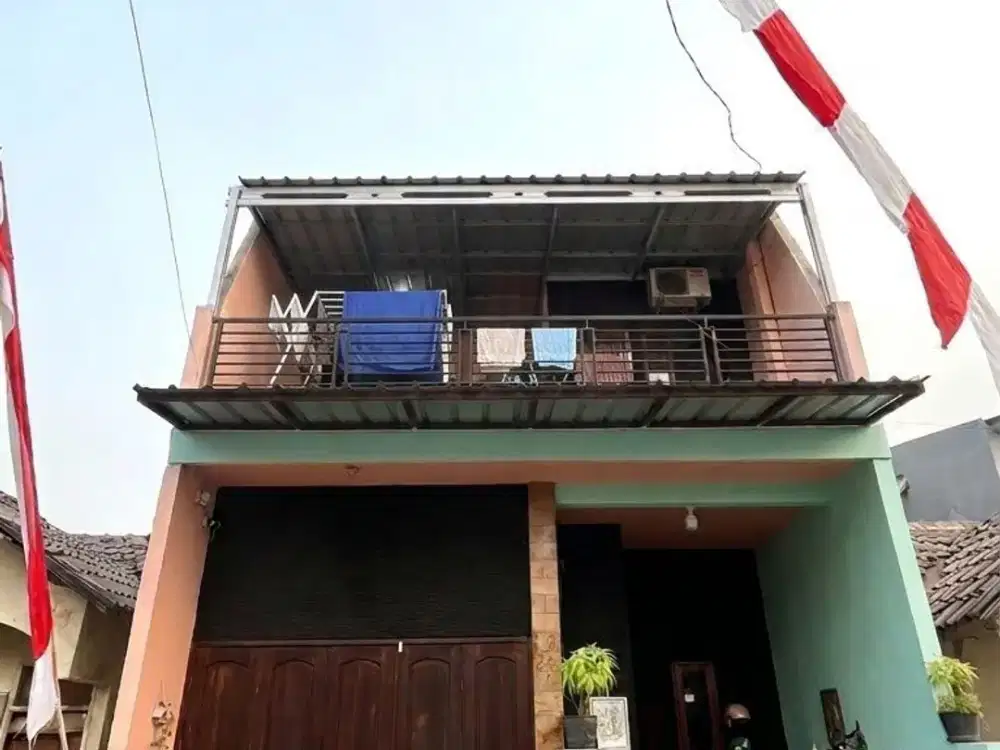 Rumah 2,5 Lantai 3 Kamar Hadap Utara di Puri Husada Agung