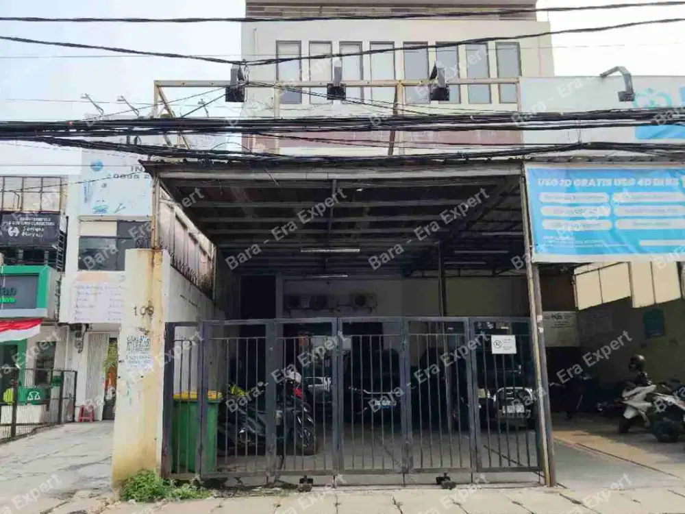 Jual ruko 3 lantai di bawah pasaran daerah Pramuka, jakarta timur