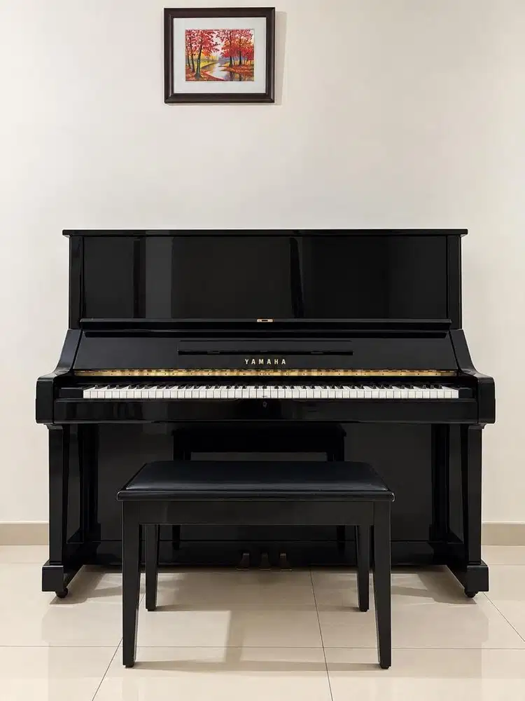 DIJUAL YAMAHA UX UPRIGHT ACOUSTIC PIANO