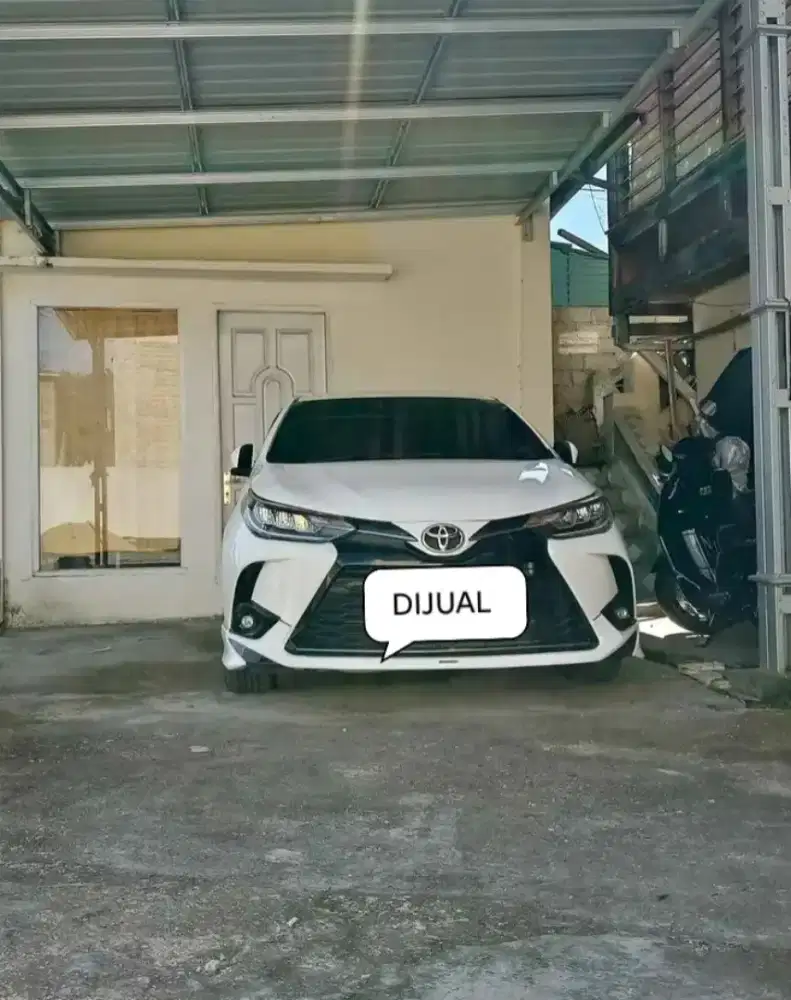 TOYOTA YARIS 1.5 S CVT AT 2022