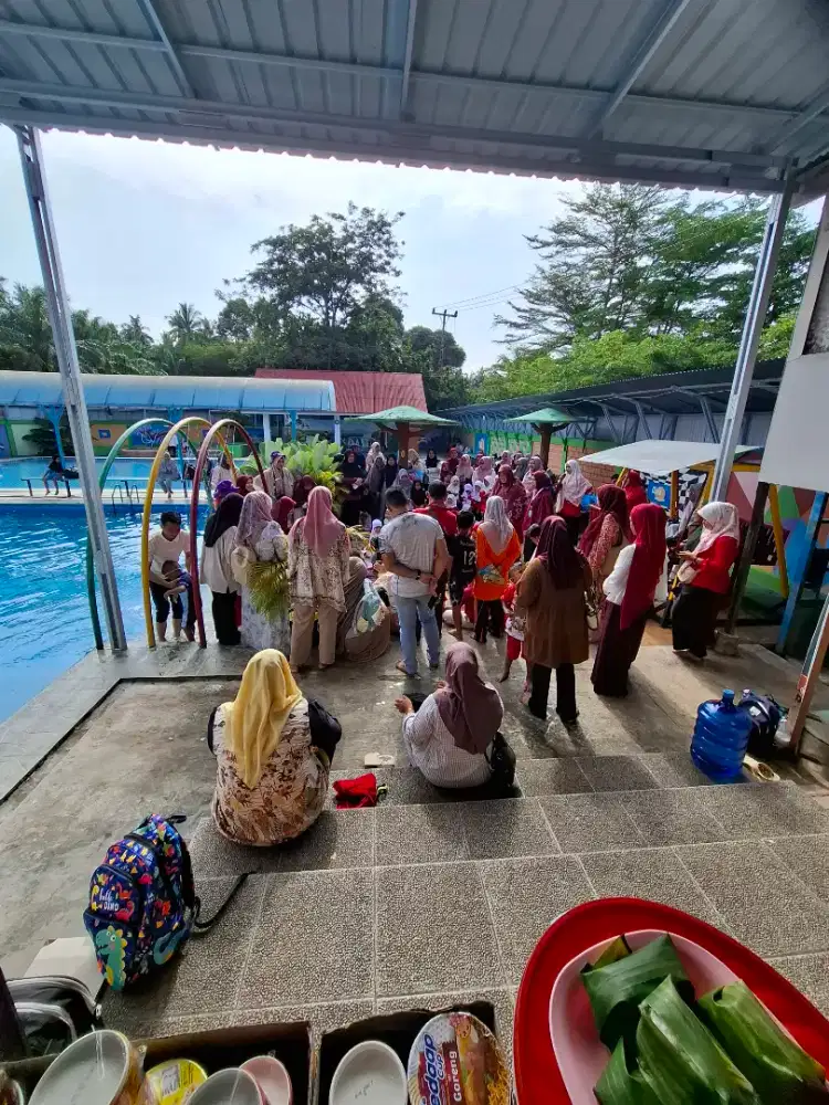 Di jual usaha kolam renang yg lagi viral
