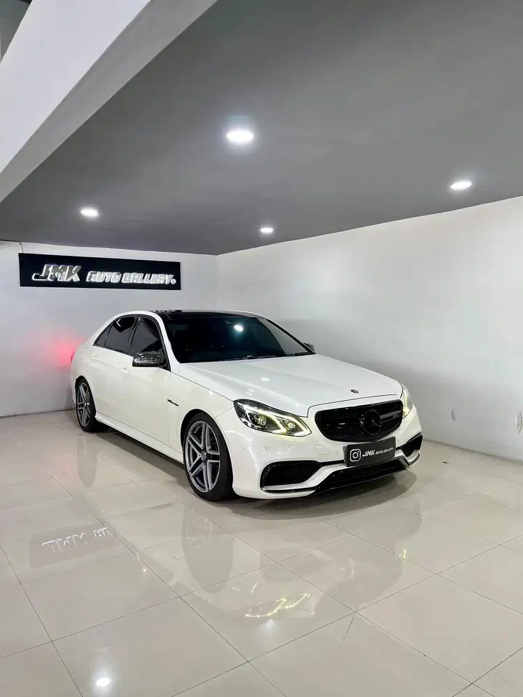 Mercedes Benz E63 AMG