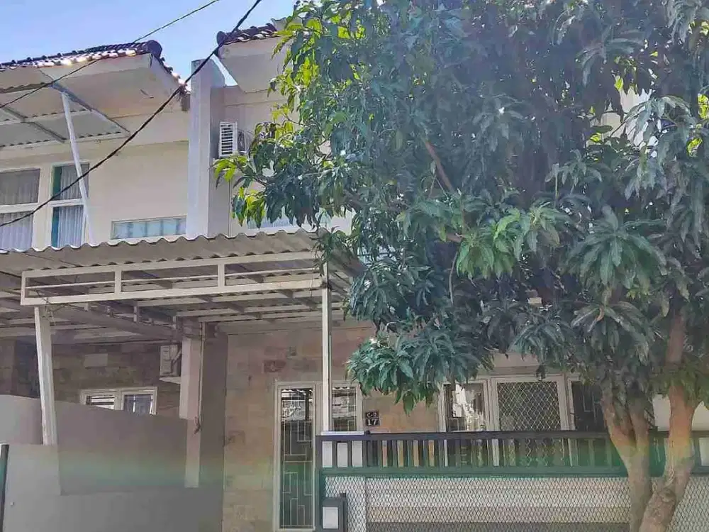 Rumah 2 Lantai Greenlake Surabaya LT 111m² – LEGALITAS LENGKAP