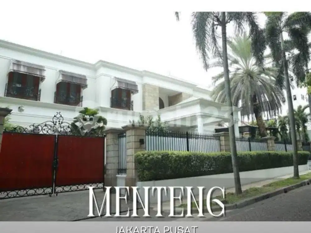 Dijual Cepat!! Rumah Mewah Posisi Hoek di Menteng, Jakarta Pusat
