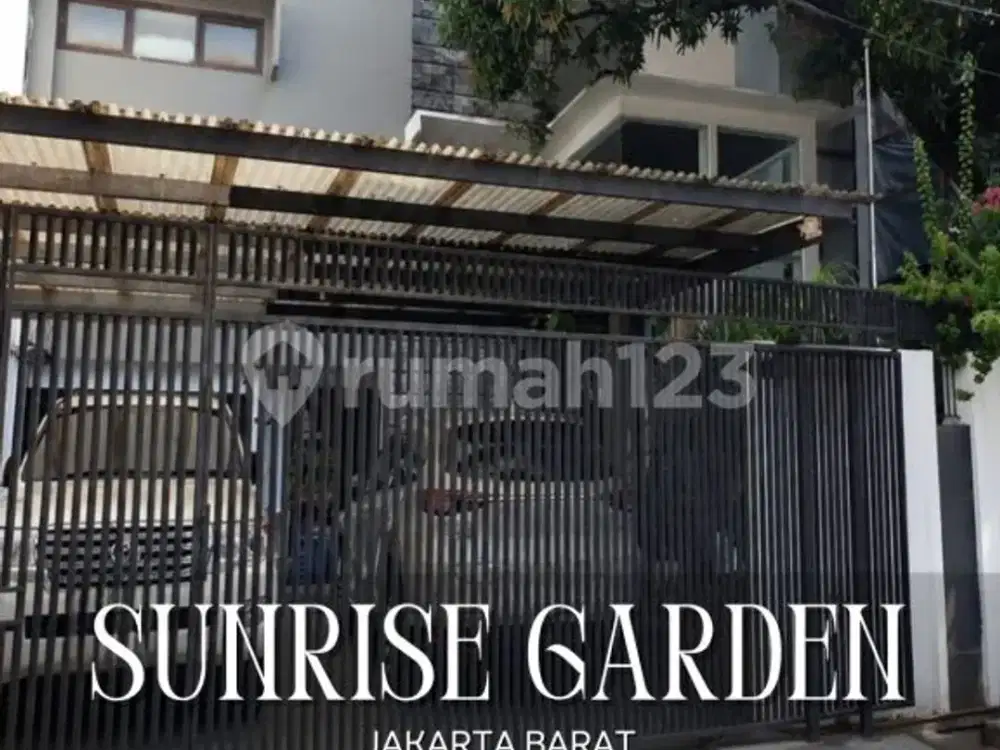 Rumah Bagus Modern Minimalis Semi Furnished Lokasi Strategis di Sunrise Garden, Jakarta Barat