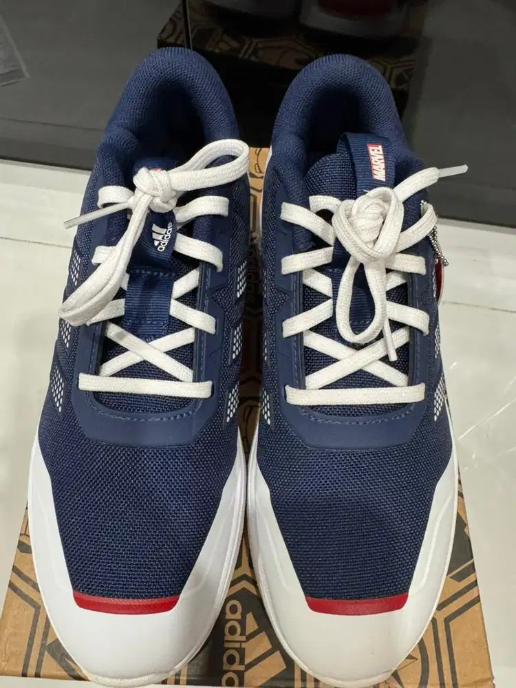 Adidas Marvel's Captain America CAP Racer K Blue Size 38