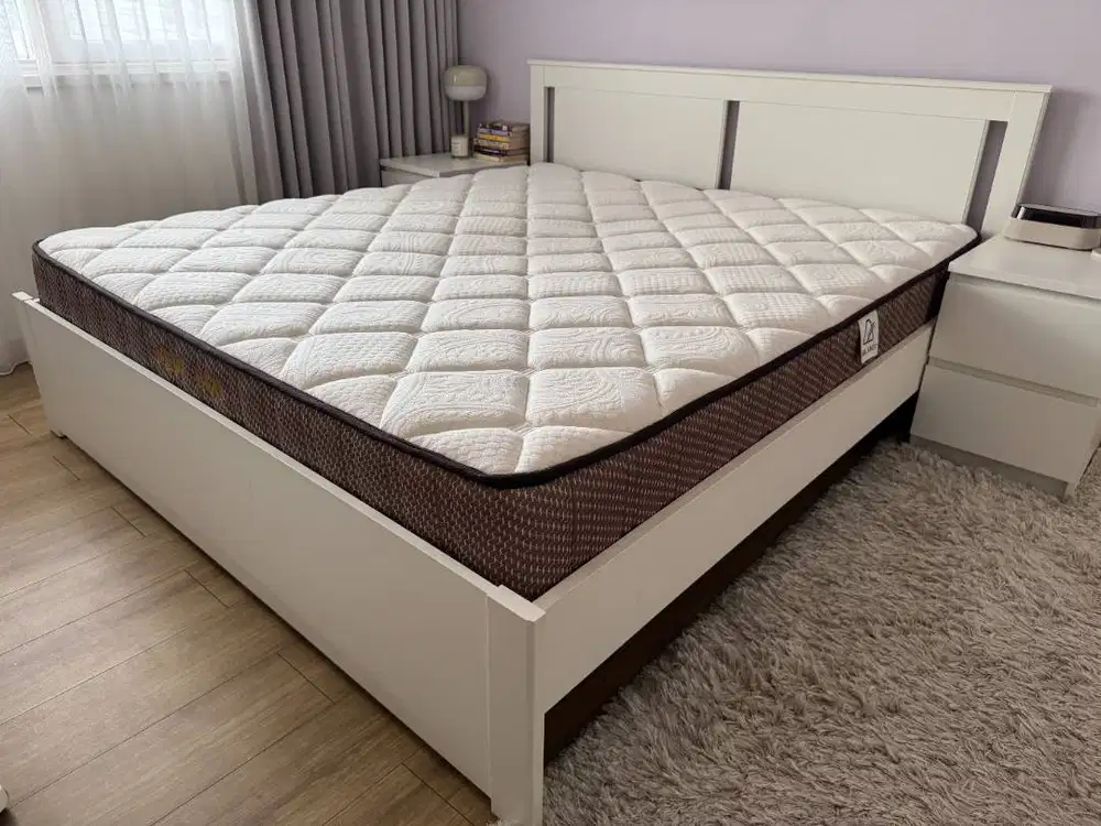 Bed Frame – IKEA SONGESAND – Putih