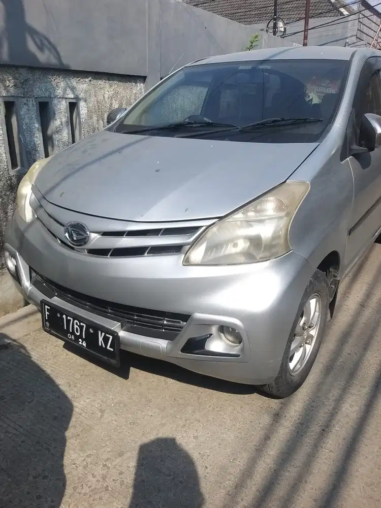 DIJUAL MOBIL XENIA BEKAS