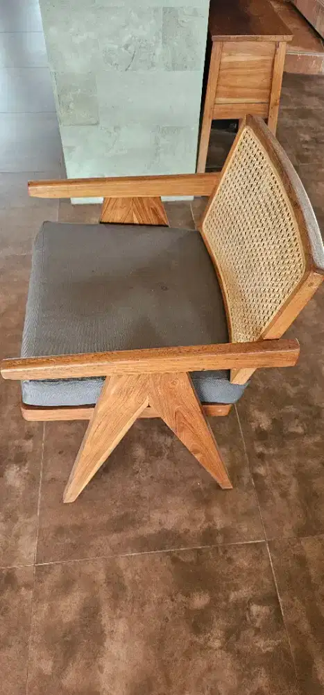 Kursi Kayu Jati Solid + Cushion & Rotan 5pcs