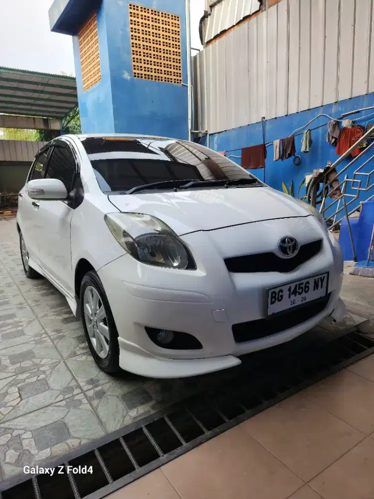 Yaris S mt 2011