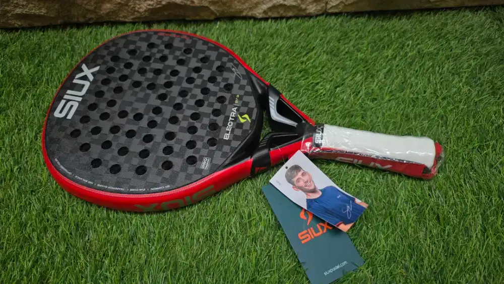BNIB SIUX Electra Pro 2026 Fire Red