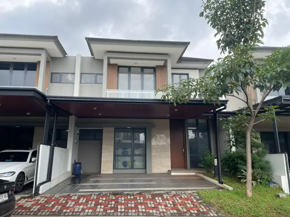 Yr. Dijual Cepat Rumah Kota Wisata Sudah Renovasi Siap Huni