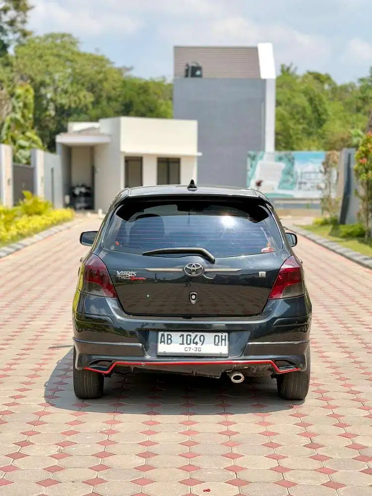 Toyota Yaris 2010 Bensin