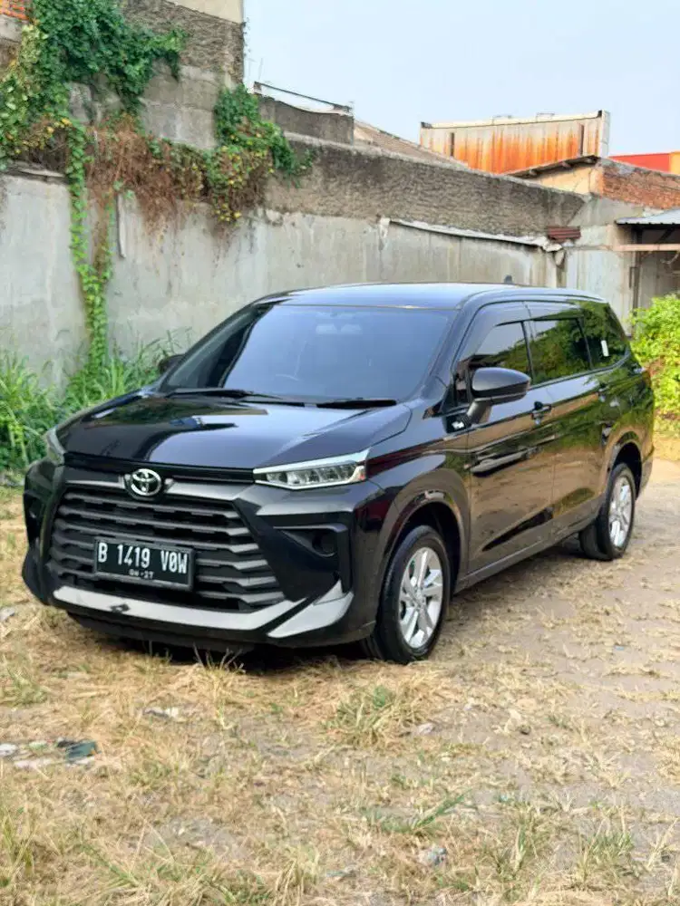 avanza E manual mt 1.3cc model 2023, nik 2022 km low