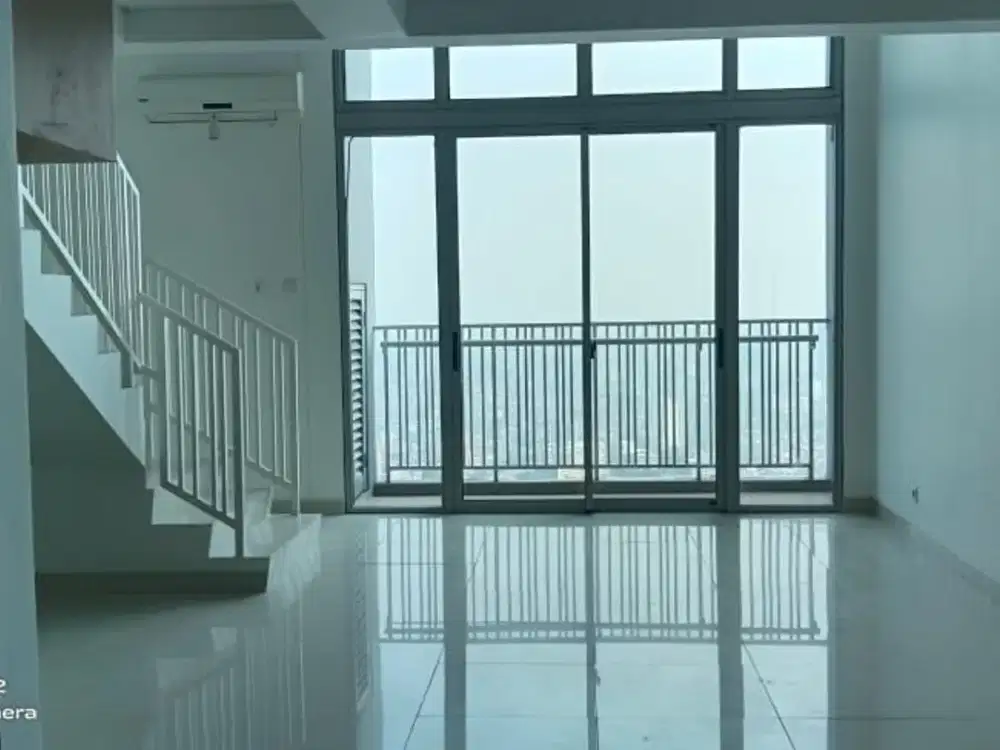 Disewakan Office Kantor Ruang Usaha Soho Residence Luas 104 m2 di Central Park Mall Jalan S Parman Jakarta Barat