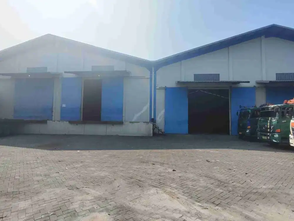Gudang di Mayjen Sungkono Gresik