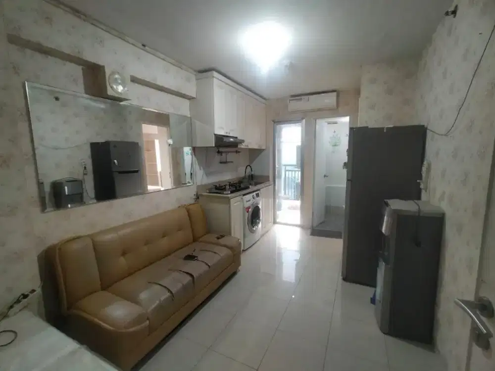 APARTEMEN BASSURA CITY