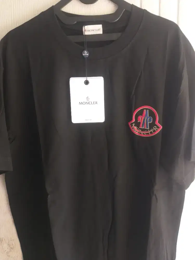 Kaos Moncler Ukuran XXL