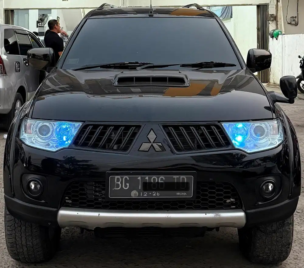 Pajero Exceed 4X2 AT 2009/2010