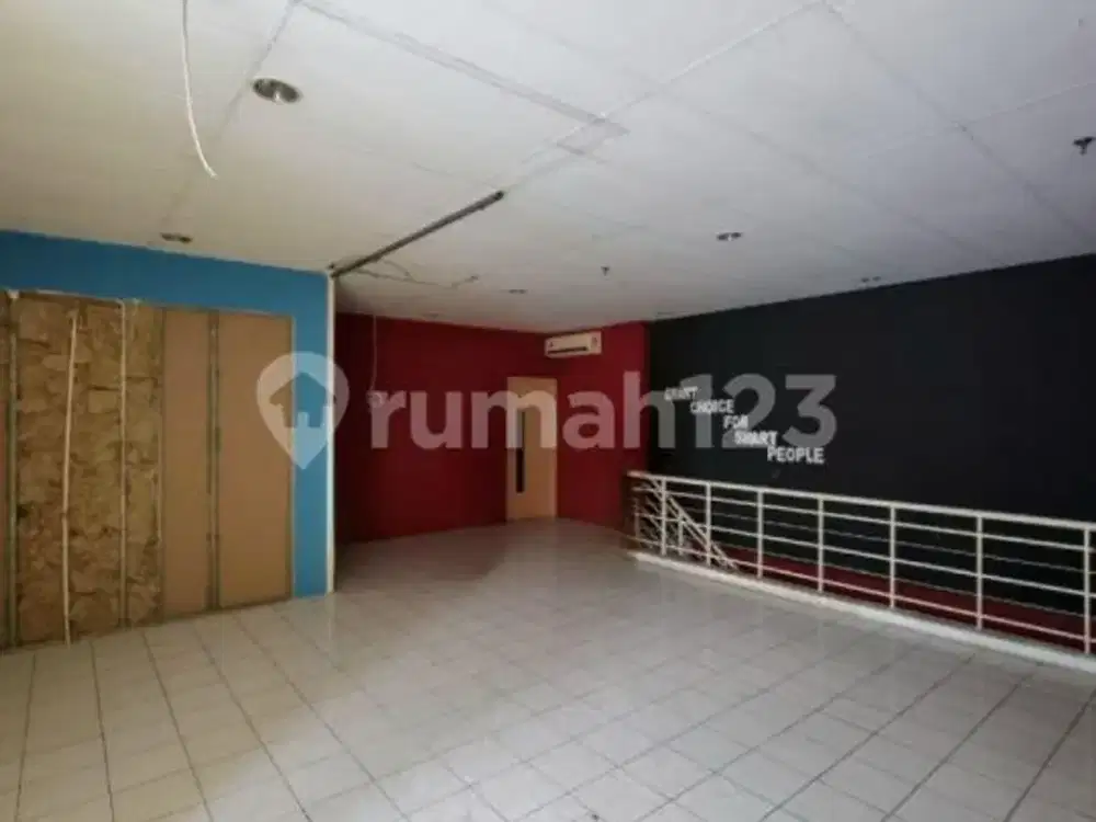 Ruko Hook 2 Lantai Strategis di BSD Siap Pakai