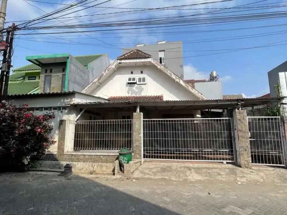 DIJUAL RUMAH HITUNG TANAH SIGURA-GURA KOTA MALANG COCOK UNTUK KOST DEKAT UB