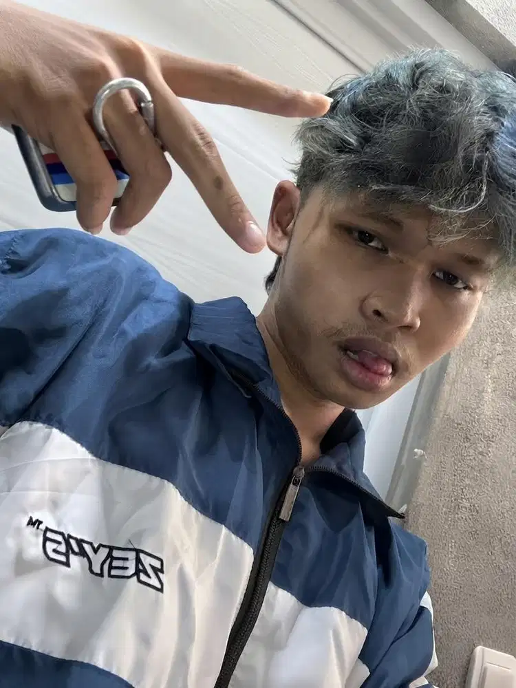 MENCARI PEKERJAAN