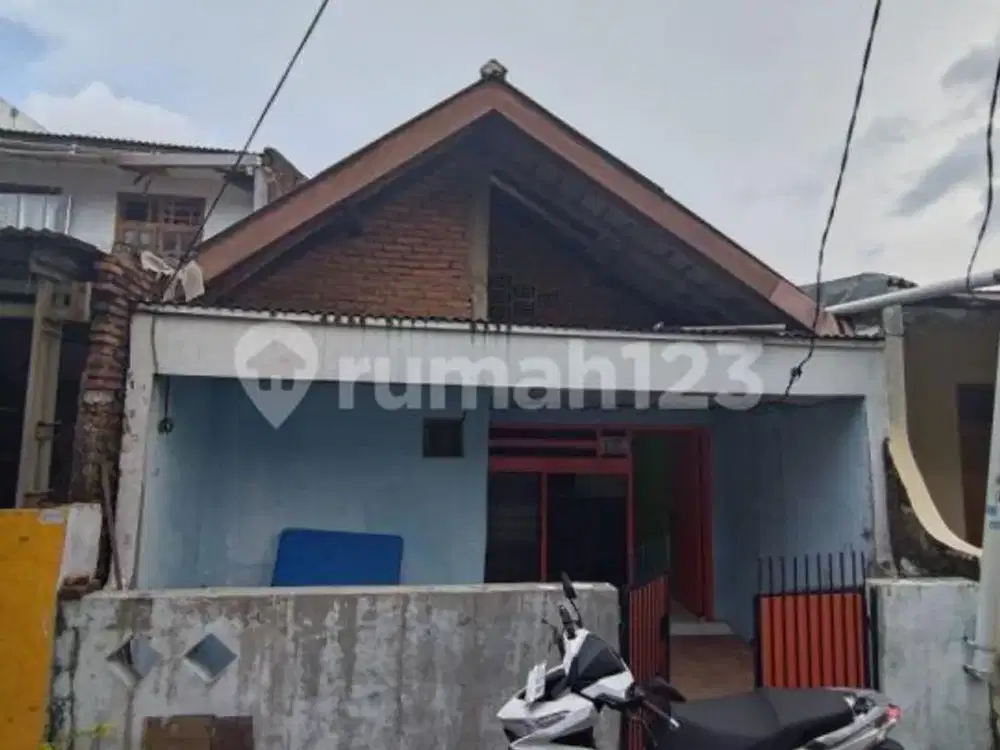 Dijual Cepat Rumah di Jakarta Barat Sangat Dekat Dgn Pasar dan Sekolahan