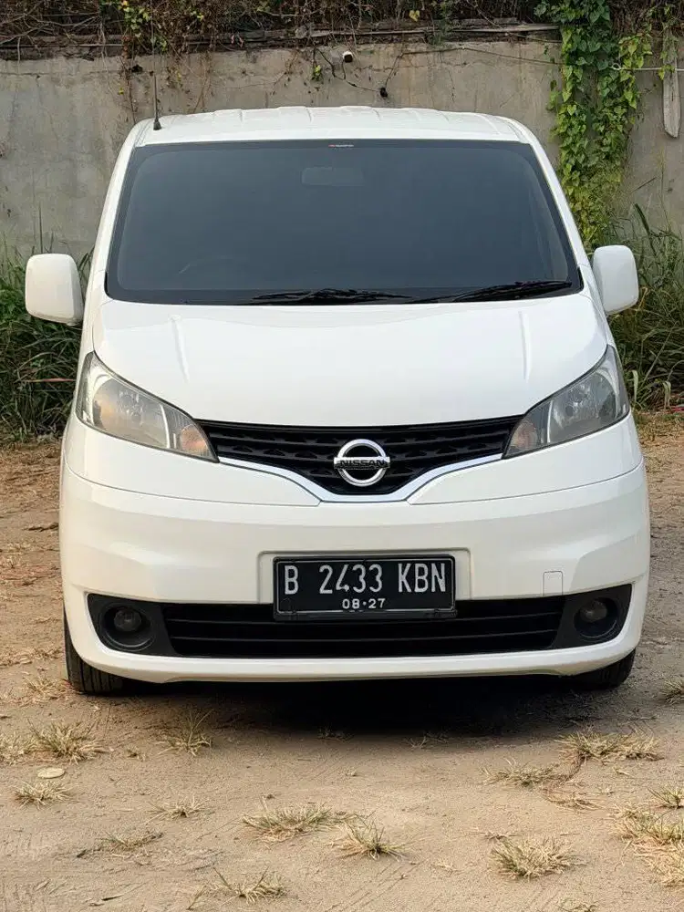 evalia XV at matic 2012 putih km low,