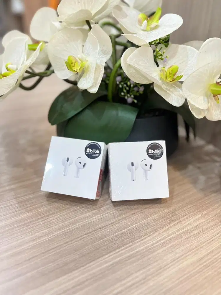 AIRPODS GEN 4 BRANDNEW