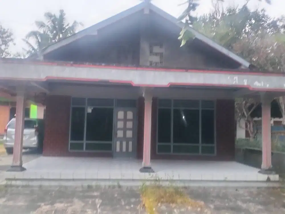 Rumah dan Tanah Luas