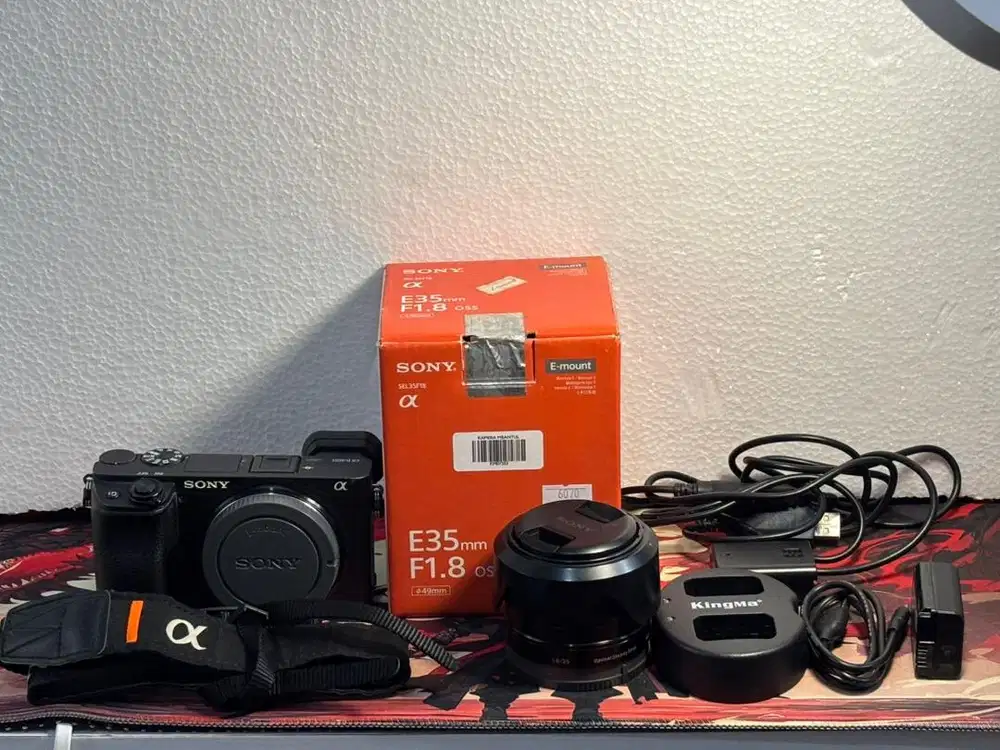 Paket Kamera Sony a6400 + Lensa Sony 35mm f/1.8 OSS