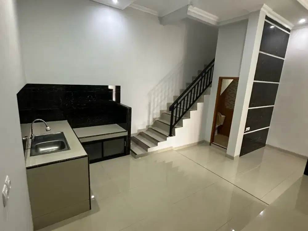 rumah cakep 2 lantai 675 juta DI GRAHA PESONA CITRA RAYA