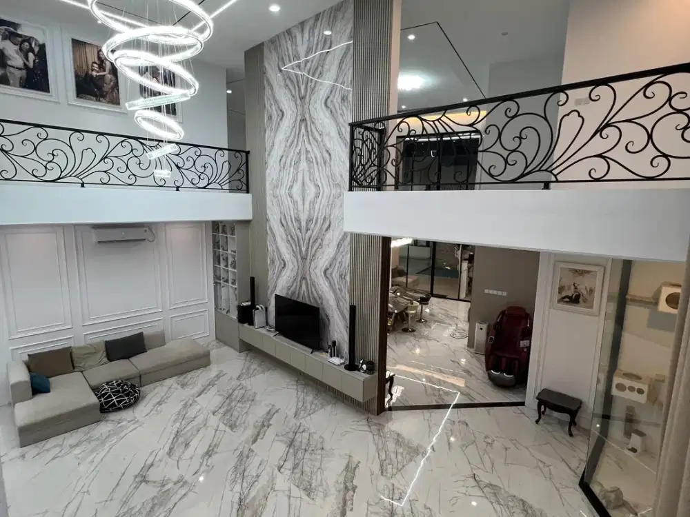 Beli rumah mewah Bonus Kost! di Jakarta Selatan dekat PIM