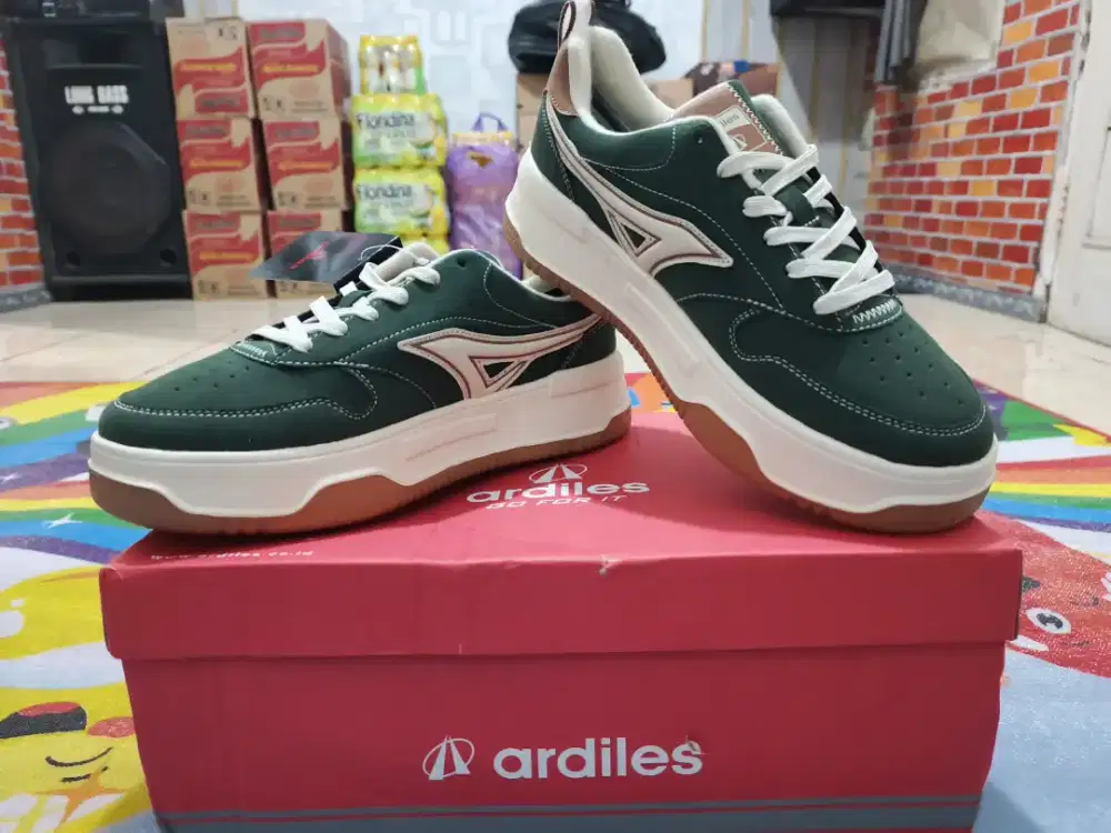 Sepatu Sneaker/Casual Unisex sz 41 Original Ardiles(bhn suede)