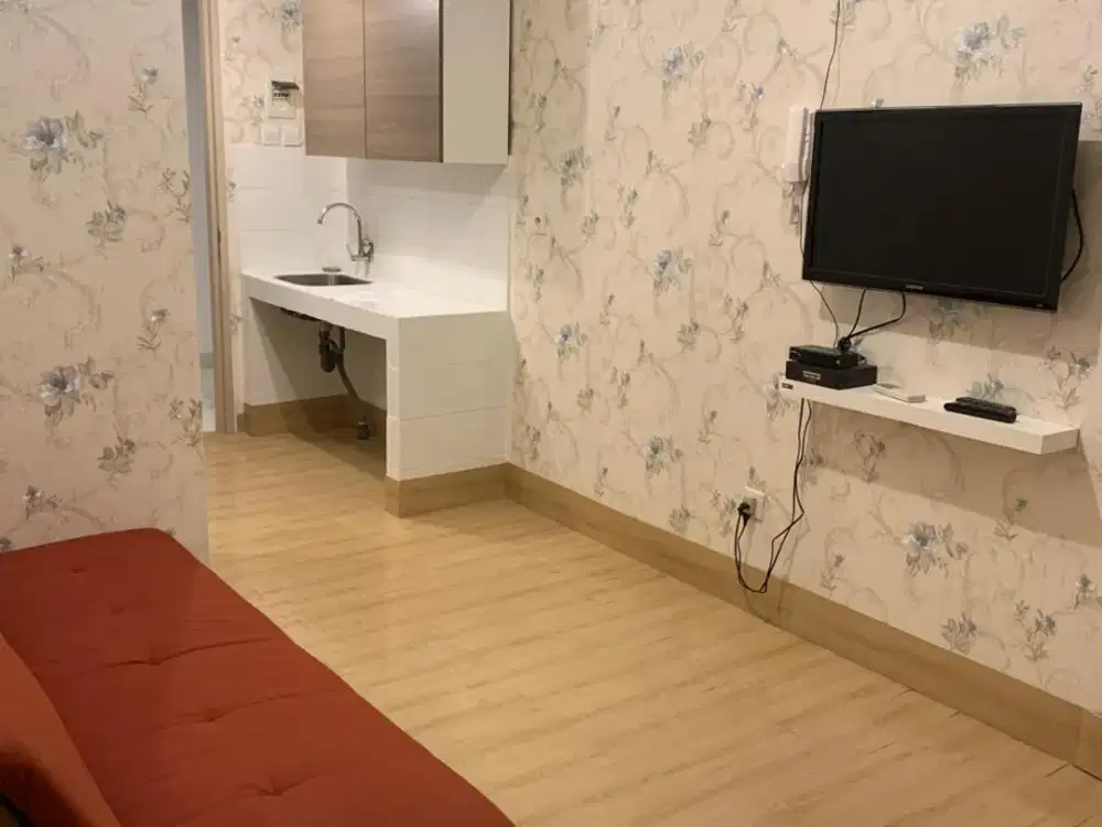 Disewakan Apartemen Studio Tokyo Riverside Pik 2 Semi Furnish