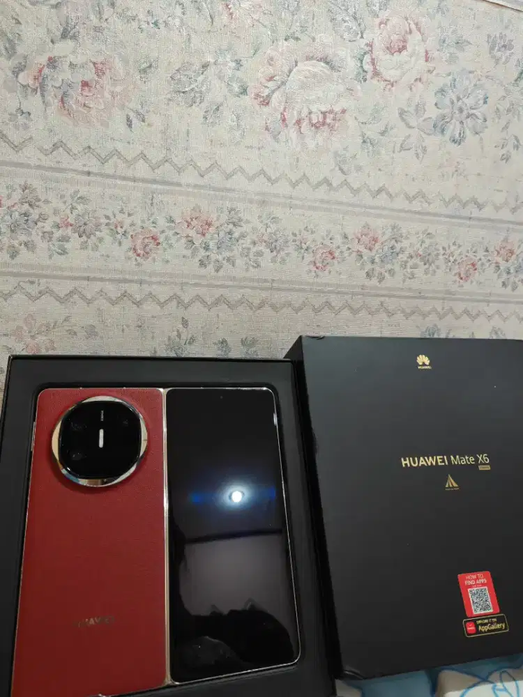 Huawei Mate X6 12/512Gb Fullset Resmi bukan Cukai