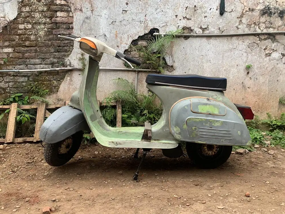 Kondisi Bahan Vespa Super 75 Plat L Surat Lengkap (sprint px excel ps