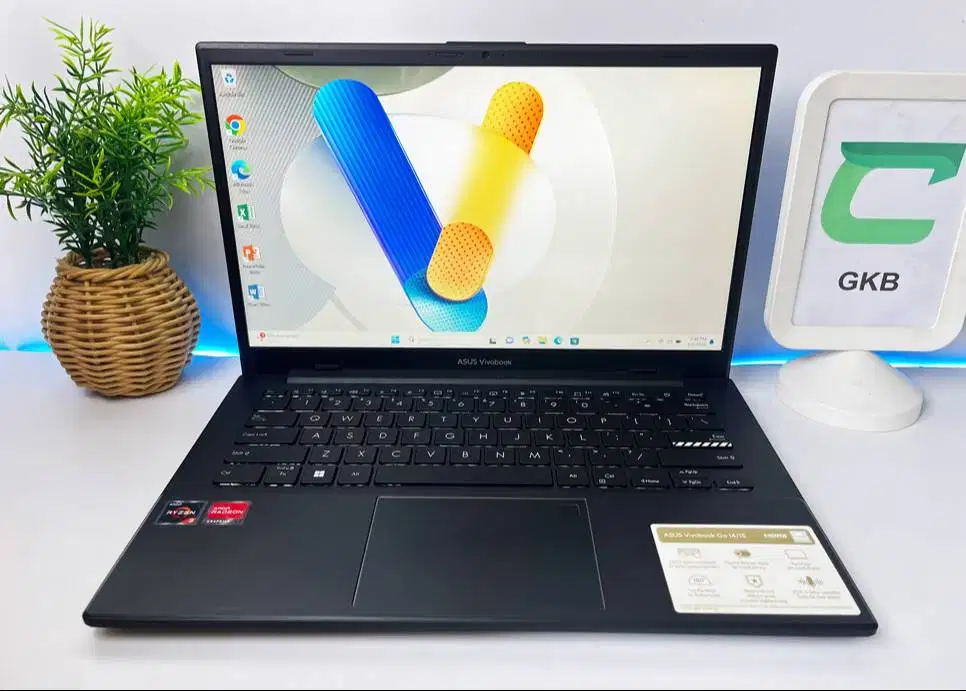 Laptop Asus VivoBook Go 14 E1404FA Ryzen Mulus super Like new Fullset